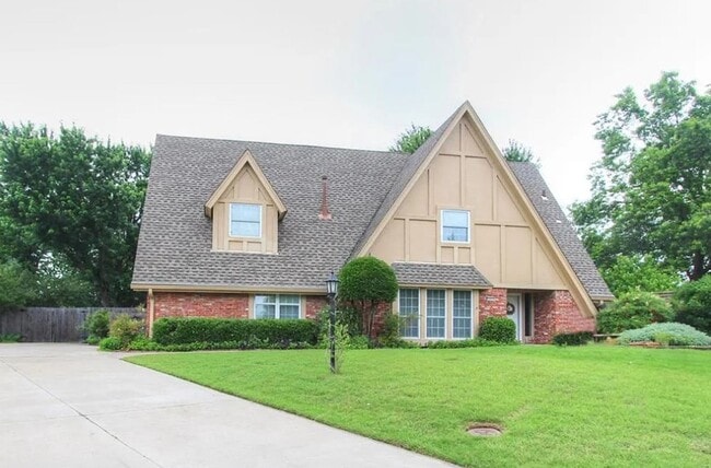 Building Photo - 5 Bed / 4 Bath in South Tulsa!