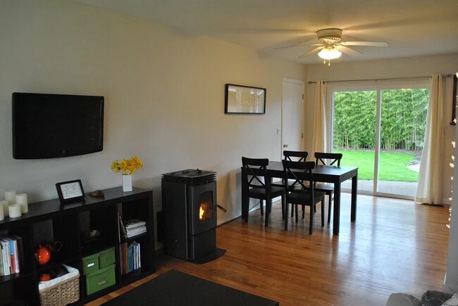 Foto del edificio - 1445 NW 11th St