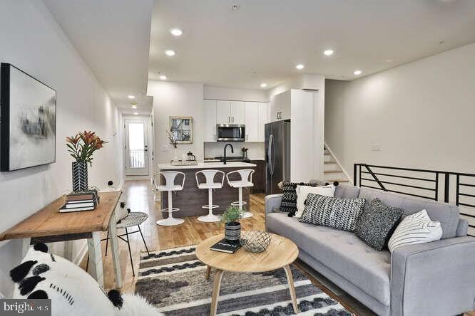 Open Concept Living - 23 E Durham St
