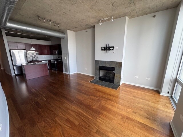 Foto del edificio - 700 N Larrabee St