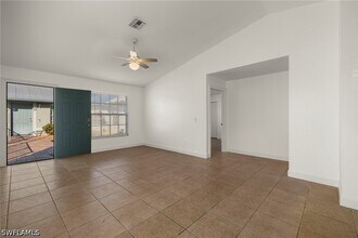 Building Photo - 6254 Vista Garden Way