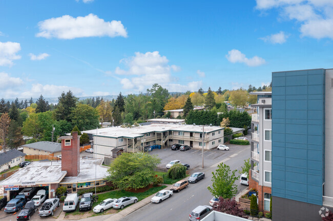Building Photo - 907 Harrington Ave
