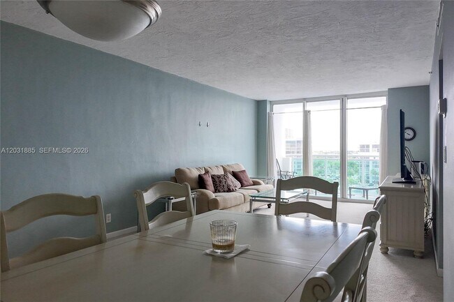 Building Photo - 3000 S Ocean Dr