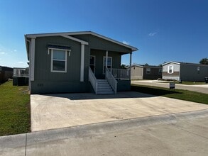 Building Photo - 100 Biloxi Ct Building Photo - 100 Biloxi Ct