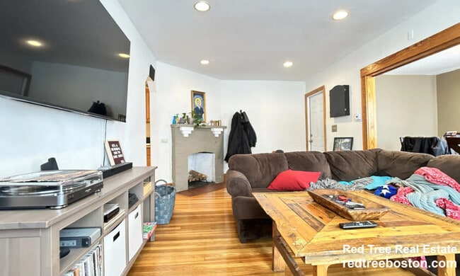 Photo - 27 S Crescent Circuit Apartment