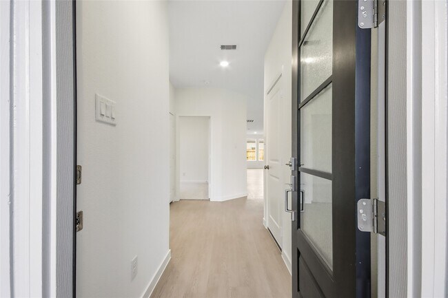 Foto del edificio - 28927 Rustic Robin Ln
