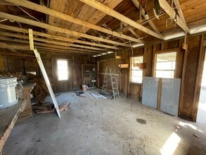 Building Photo - 104 Co Rd 2401