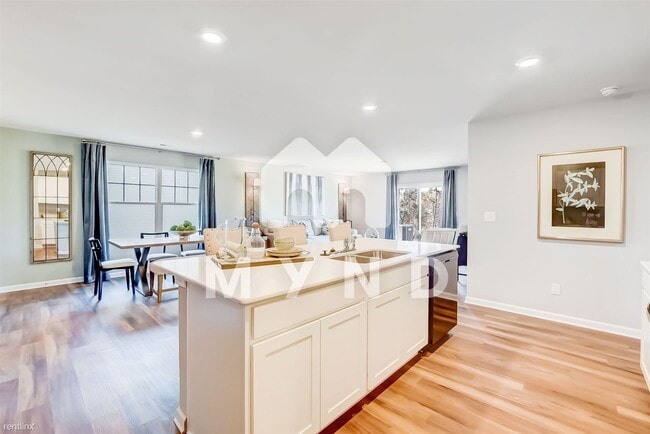 Foto del edificio - 5 br, 3 bath House - 4401 Autumn Frost Trl