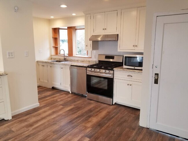 Foto del edificio - 77 Pilot St