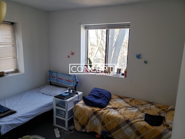 Foto del edificio - 226 Parker Hill Ave