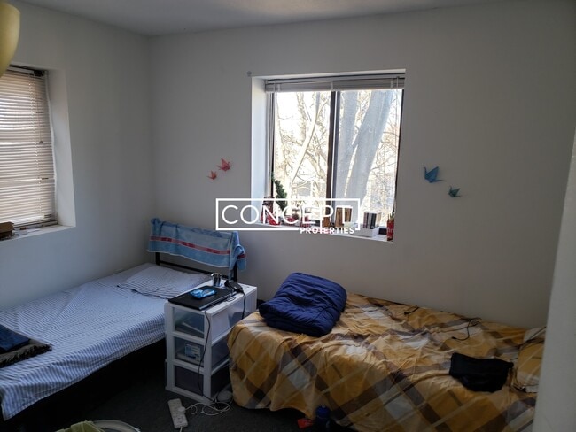 Building Photo - 226 Parker Hill Ave