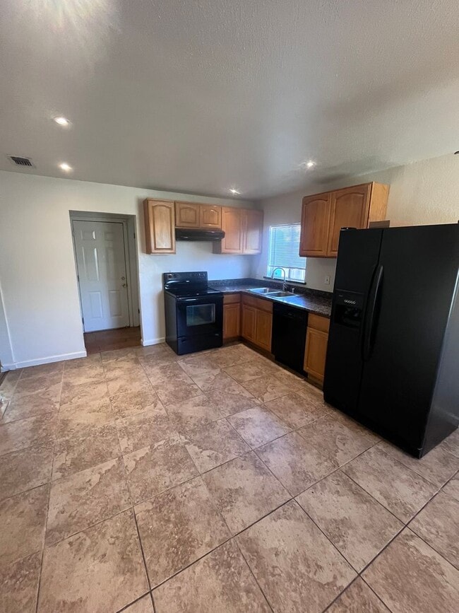 Photo - NICE HOME IN SACRAMENTO!!