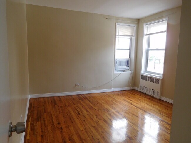 Bedroom - 9711 63rd Dr