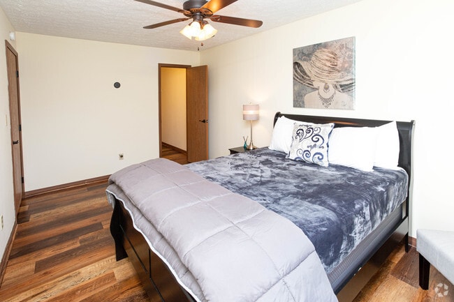 2HAB, 1BA - 800 ft² - Habitación - The Rathbone Apartments