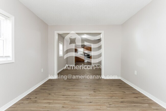 Building Photo - 1515 S Ringo St