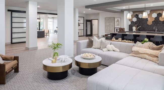 Foto del edificio - 10800 Hammerly Blvd