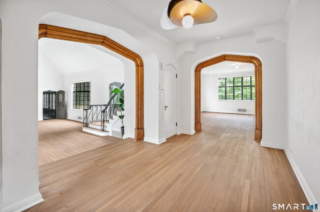 Foto del edificio - 5 Sherwood Ave