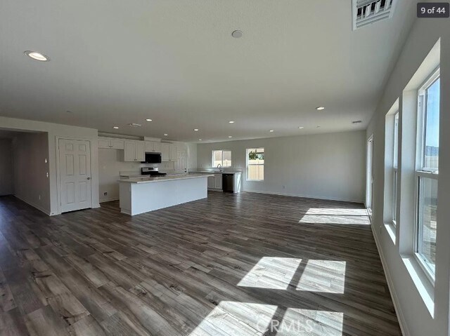 Building Photo - 28305 Digger Ln