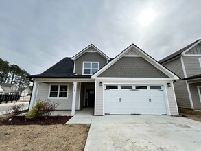 Building Photo - 228 Willow Grv Ct