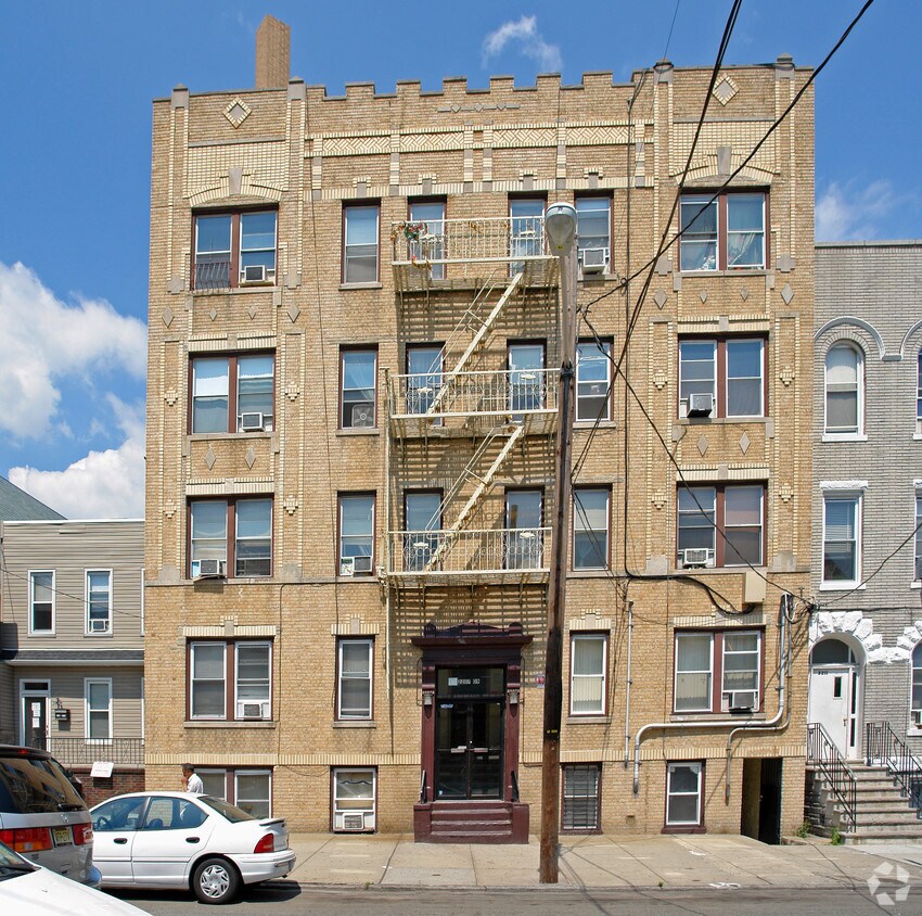 Building Photo - 2207 New York Ave
