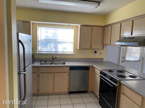 Foto del edificio - 2 br, 2 bath Townhome - 2541 Golden Park Ln