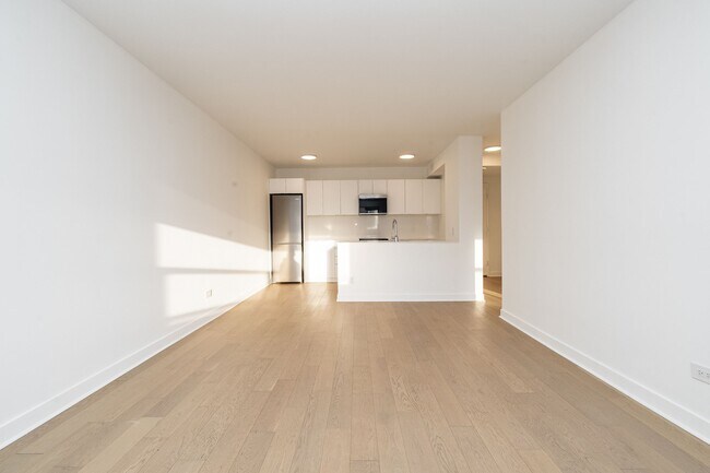 Photo du bâtiment - 111 Lawton Blvd