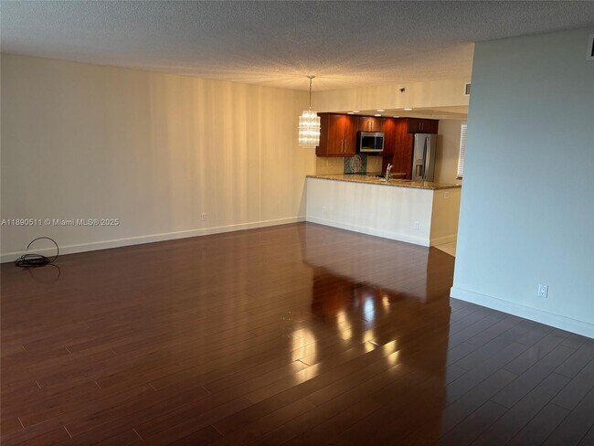 Building Photo - 3507 Oaks Way
