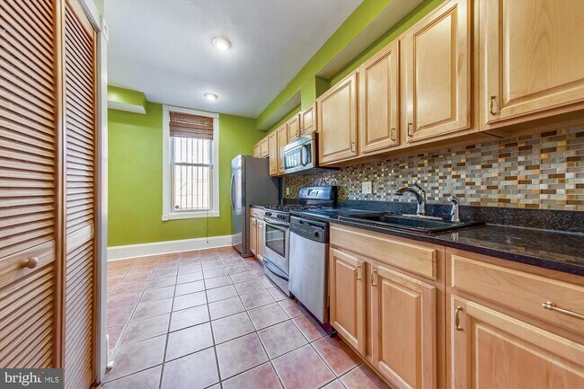 Foto del edificio - 722 4th St NE