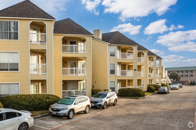 6315 Central City Blvd Galveston, TX 77551 - Broadwater