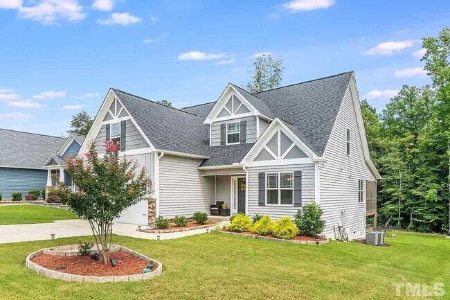 Building Photo - 70 Thunder Ridge Dr