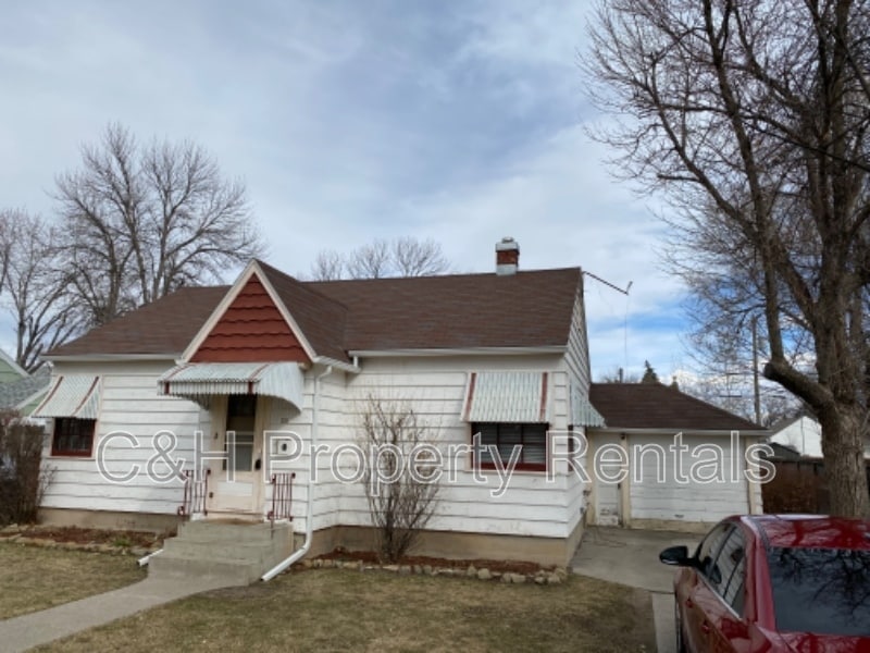 Primary Photo - 311 4th Ave