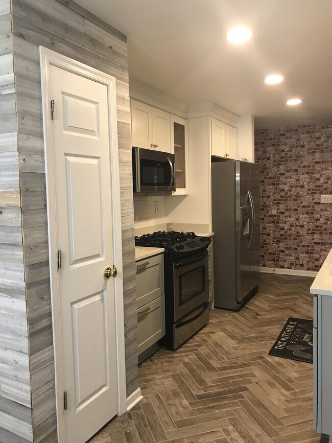 Foto del edificio - 3805 St Barnabas Rd