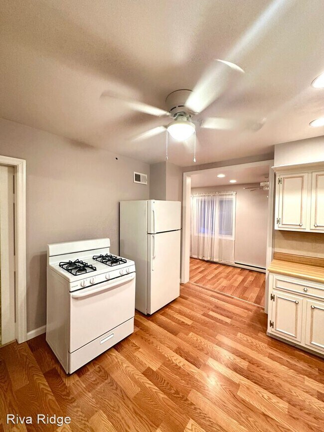 Building Photo - 4 br, 2 bath House - 1075 Steuben Street U...