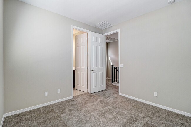 Foto del edificio - PRIDE TO LIVE, NEWER BUILT COMMUNITY IN CO...