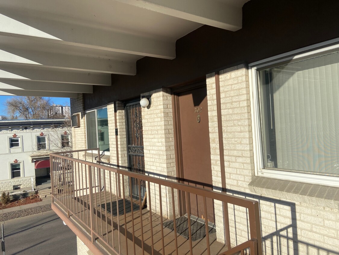 Photo - 590 Logan St (Denver, CO)