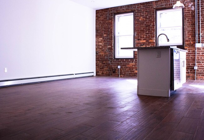 Building Photo - 868 Flatbush Ave
