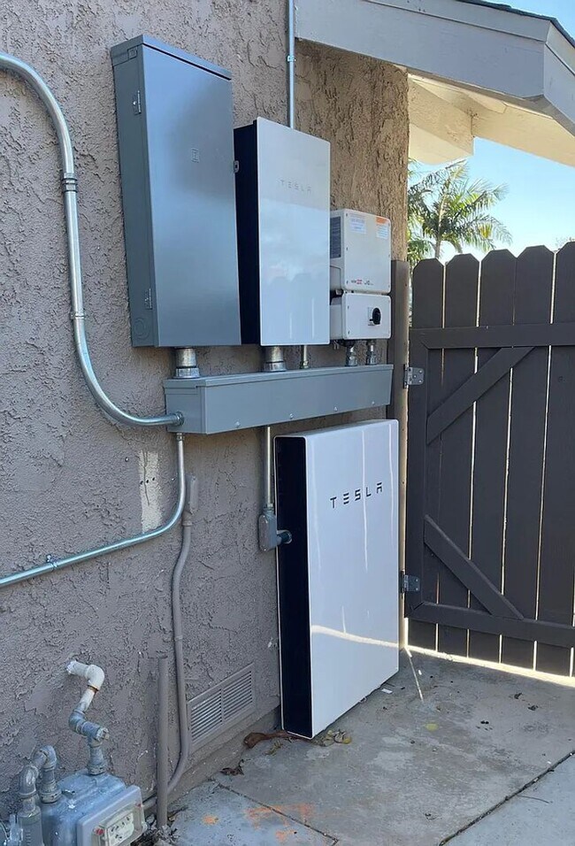 Building Photo - Rare opportunity spacious remodeled Camarillo Home on cul-de-sac