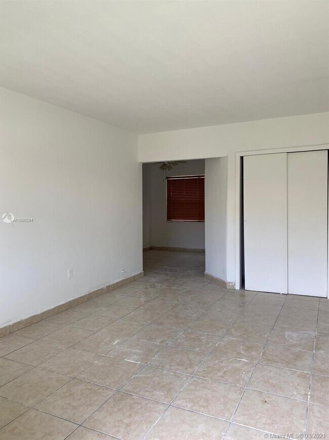 Foto del edificio - 601 SW 6th St