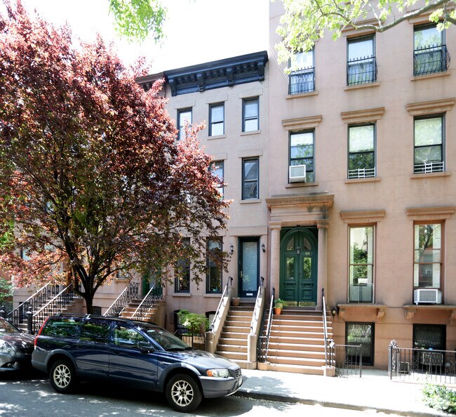 Foto del edificio - 432 Clinton St