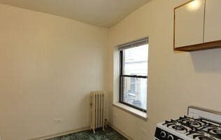 Building Photo - 5746 N Winthrop Ave