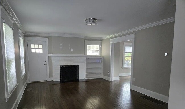 Building Photo - 30 Maplewood Rd