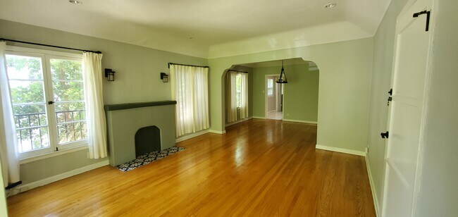 Foto del edificio - 1135 Cardiff Ave