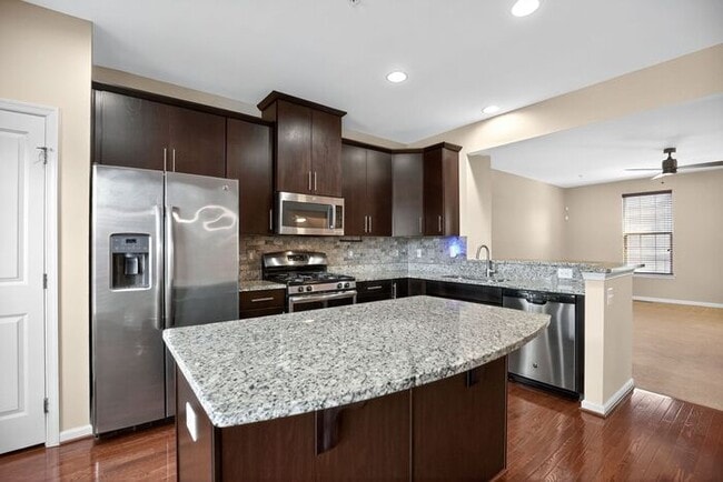 Foto del edificio - 3276 Green Cove Pl