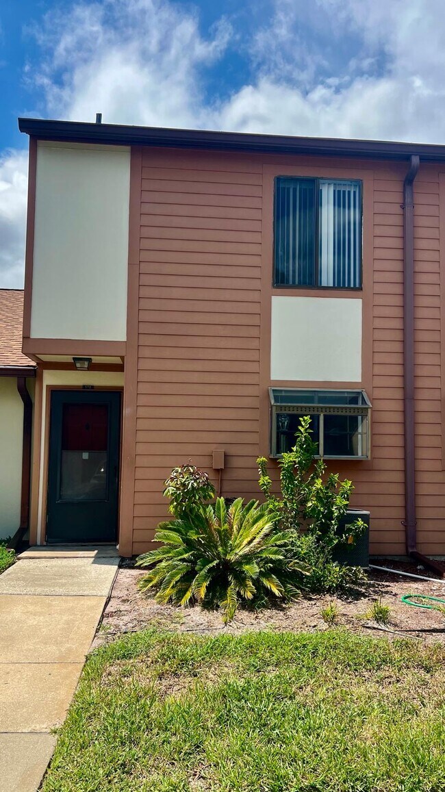 Building Photo - 178 White Fawn Dr