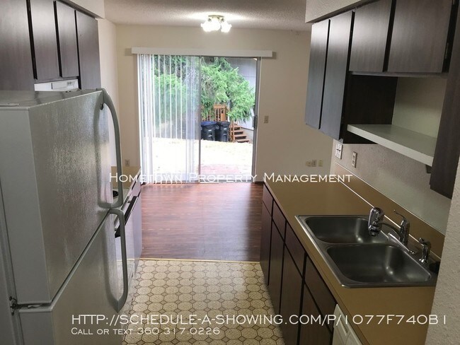 Foto del edificio - 9306 White Top Ave NE