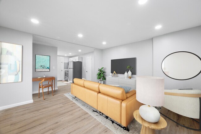 Foto del edificio - ReNew Groton