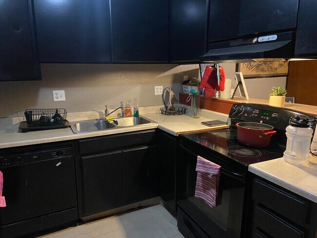 Foto del edificio - 6350 PORTERFIELD CT