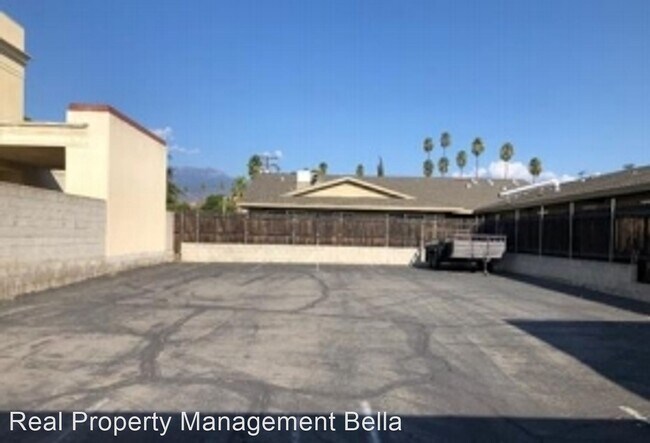 Building Photo - 6 br, 2 bath House - 340 N San Jacinto