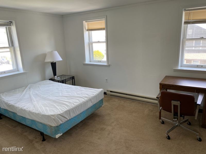 Foto principal - 329 S Lawrence St