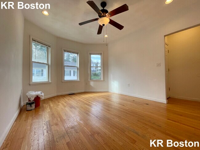 Building Photo - 77 Bellevue St